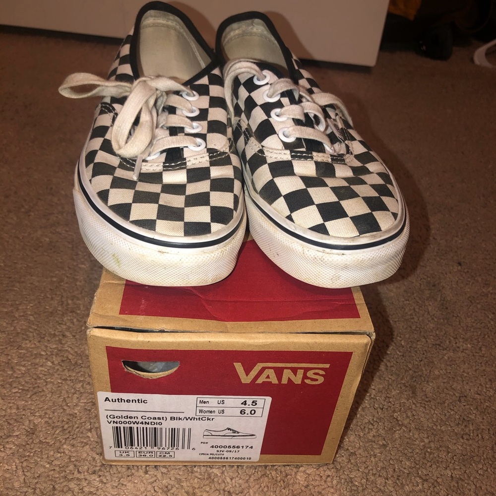 White and black checkerboard vans mens 3.5 woman 5